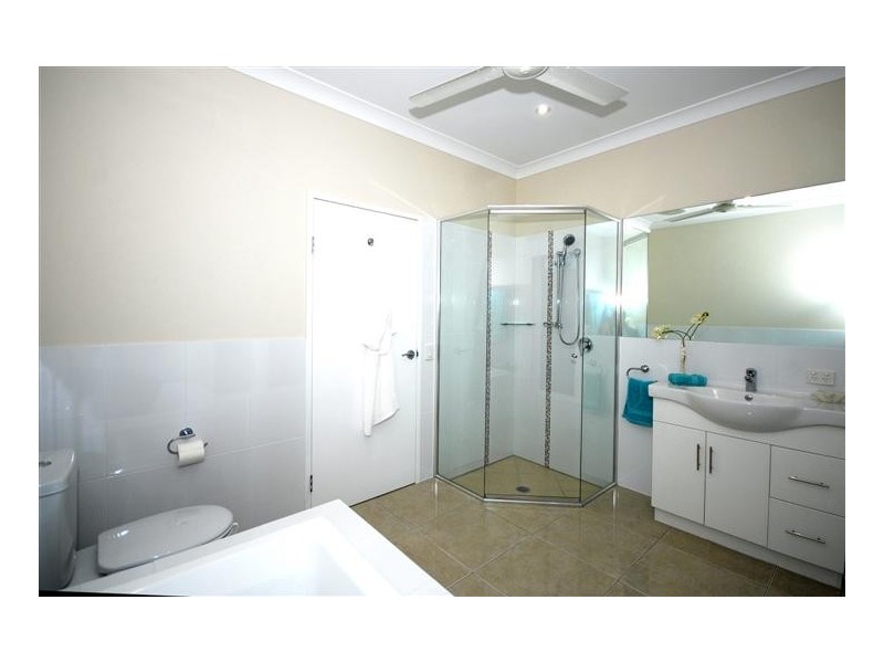 10  St. Crispin Street, Clifton Beach QLD 4879