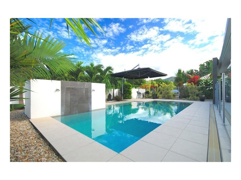 10  St. Crispin Street, Clifton Beach QLD 4879