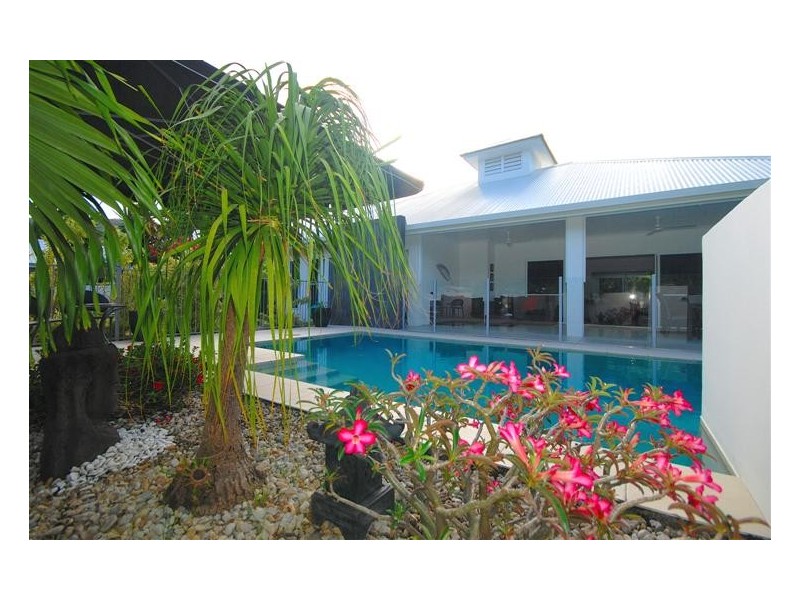 10  St. Crispin Street, Clifton Beach QLD 4879