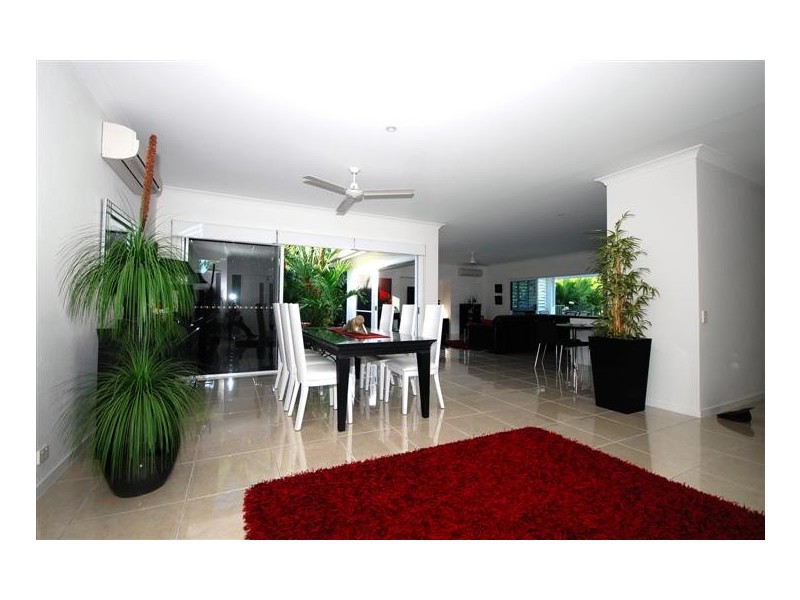10  St. Crispin Street, Clifton Beach QLD 4879