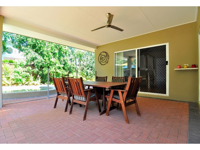 4  Barrier Close, Clifton Beach QLD 4879