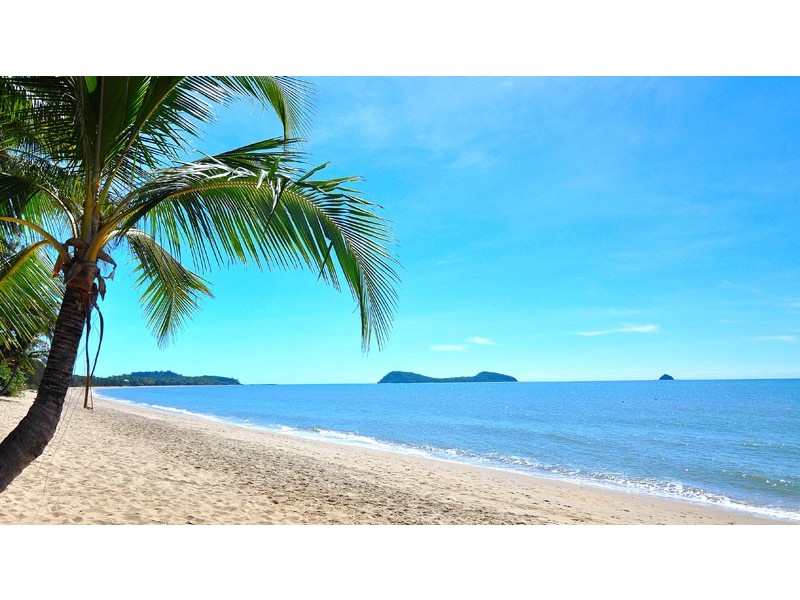 4  Barrier Close, Clifton Beach QLD 4879