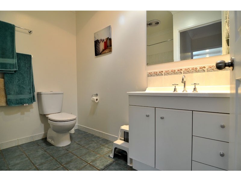 4  Barrier Close, Clifton Beach QLD 4879