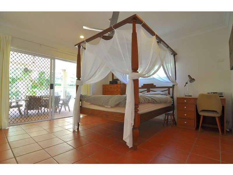 4  Barrier Close, Clifton Beach QLD 4879