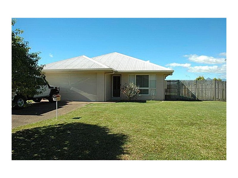 2 Mayne Close, Bentley Park QLD 4869