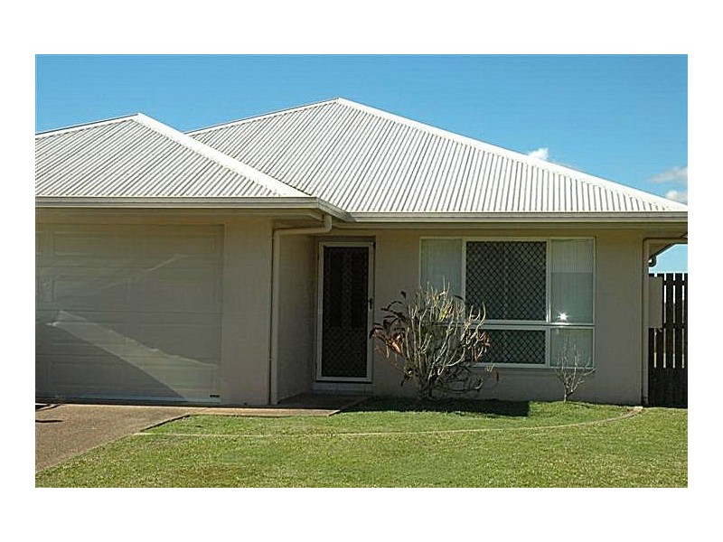 2 Mayne Close, Bentley Park QLD 4869