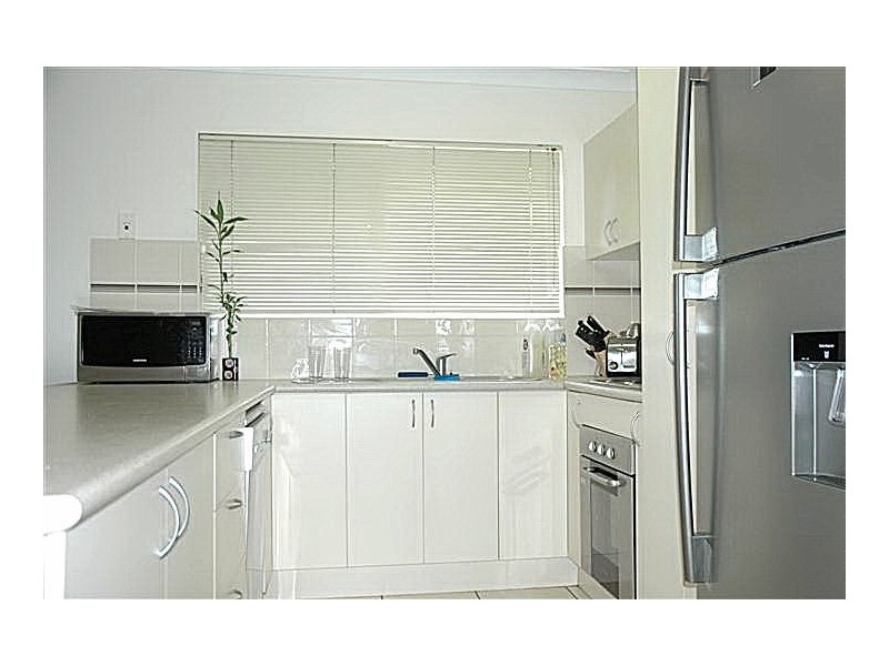 2 Mayne Close, Bentley Park QLD 4869