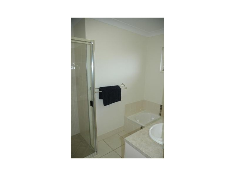 2 Mayne Close, Bentley Park QLD 4869