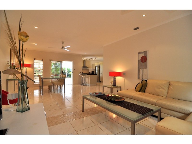 8 Bramble Street, Clifton Beach QLD 4879