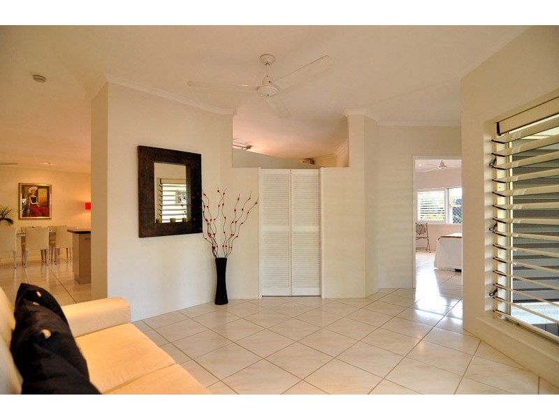 8 Bramble Street, Clifton Beach QLD 4879