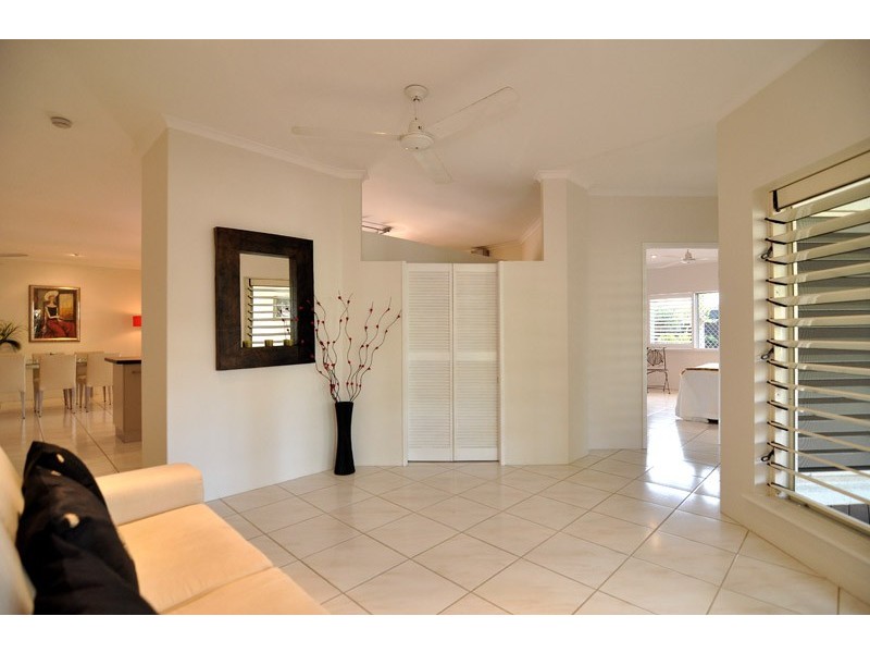 8 Bramble Street, Clifton Beach QLD 4879