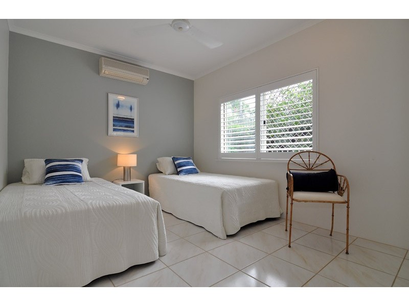 8 Bramble Street, Clifton Beach QLD 4879