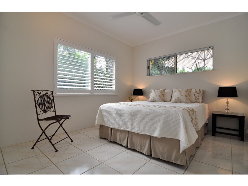 8 Bramble Street, Clifton Beach QLD 4879