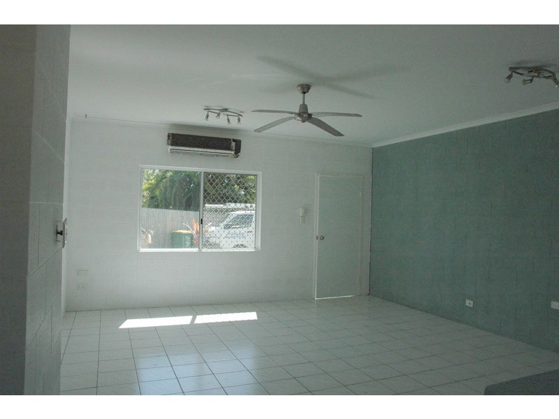 3/1 Kansas Close, White Rock QLD 4868