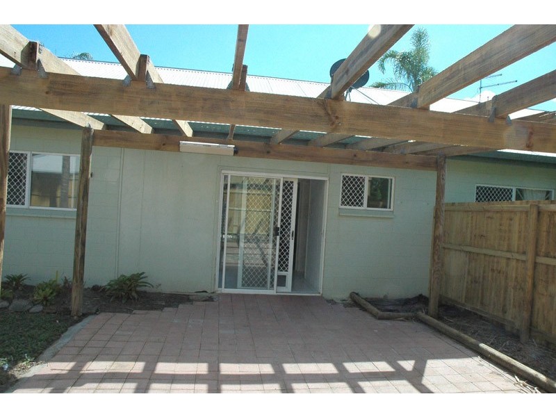 3/1 Kansas Close, White Rock QLD 4868