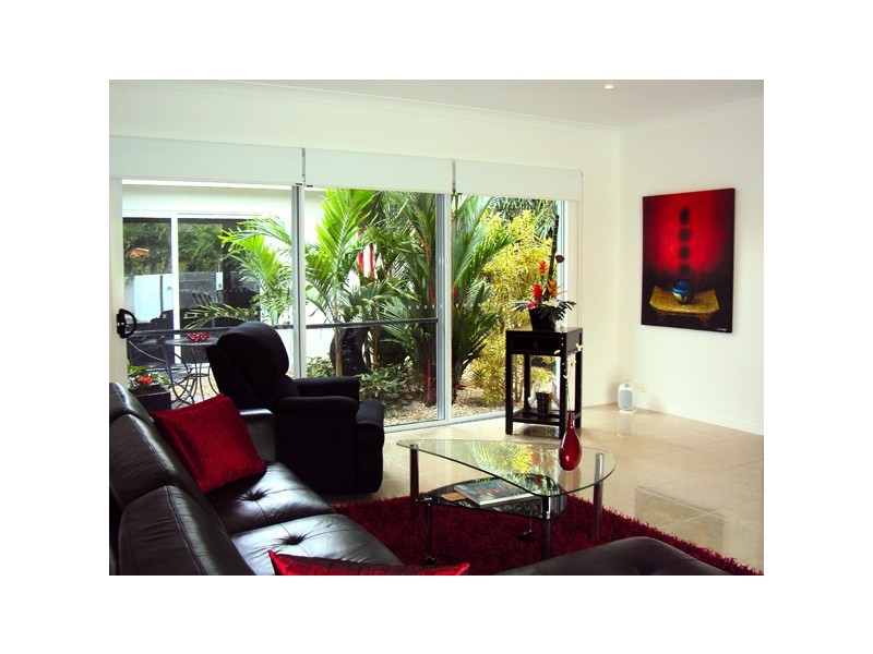 10 St. Crispin Street, Clifton Beach QLD 4879