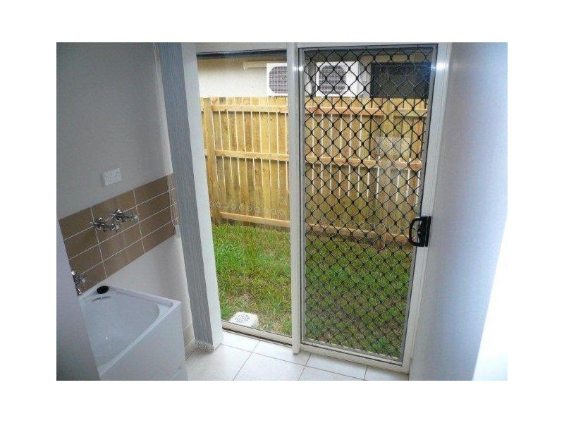 3 Disney Street, White Rock QLD 4868