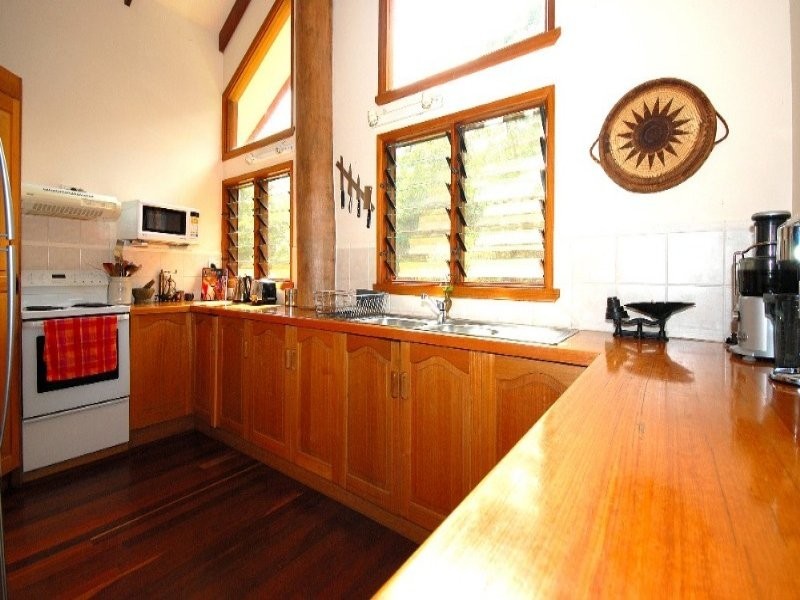 6 Fallon Close, Kuranda QLD 4881