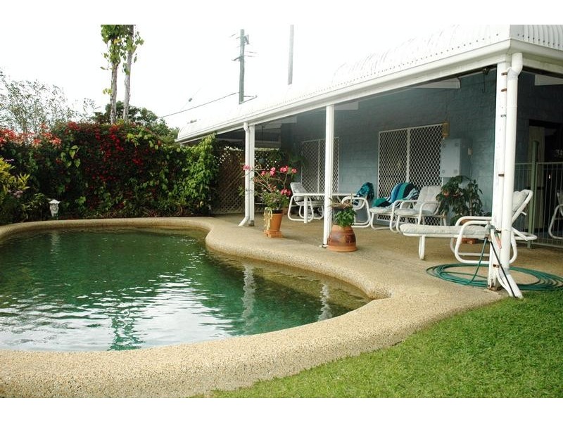 2 Escape Close, Clifton Beach QLD 4879