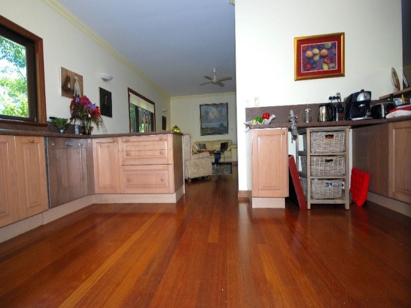 7 Hilltop Close, Kuranda QLD 4881