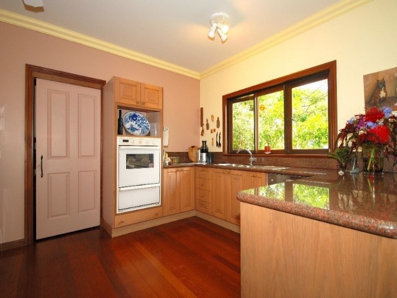 7 Hilltop Close, Kuranda QLD 4881