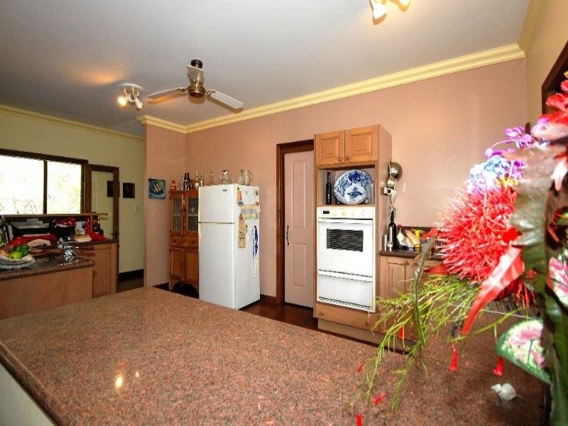 7 Hilltop Close, Kuranda QLD 4881