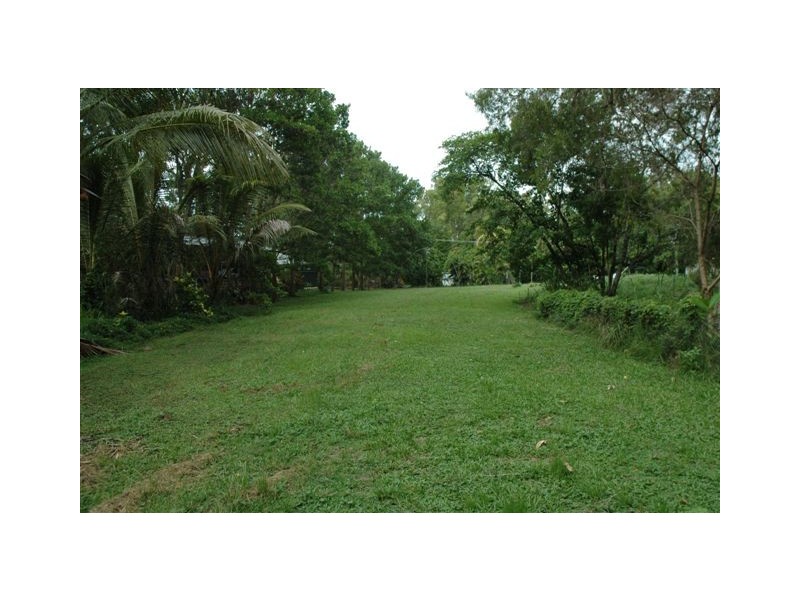 21 Hope Street, Clifton Beach QLD 4879