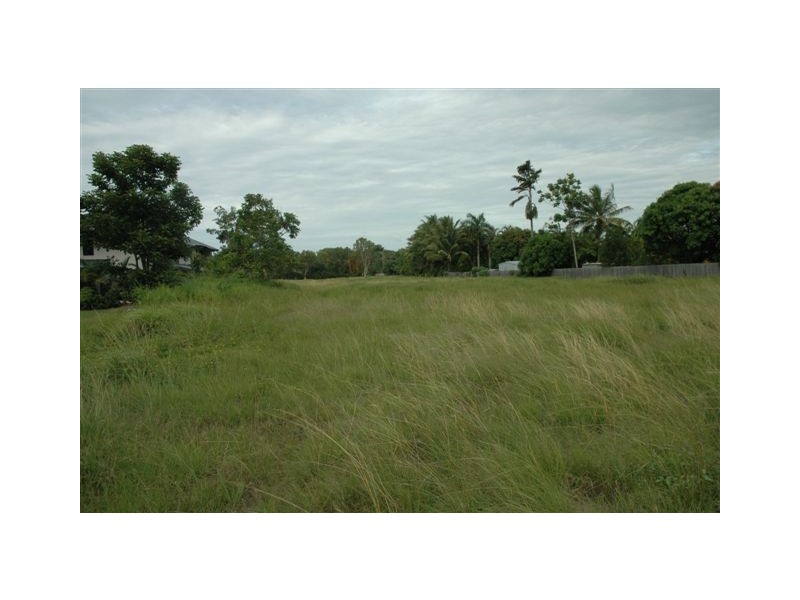 21 Hope Street, Clifton Beach QLD 4879