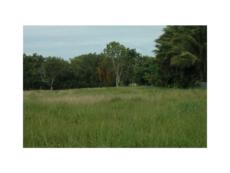 21 Hope Street, Clifton Beach QLD 4879