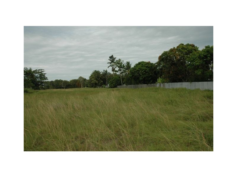 21 Hope Street, Clifton Beach QLD 4879