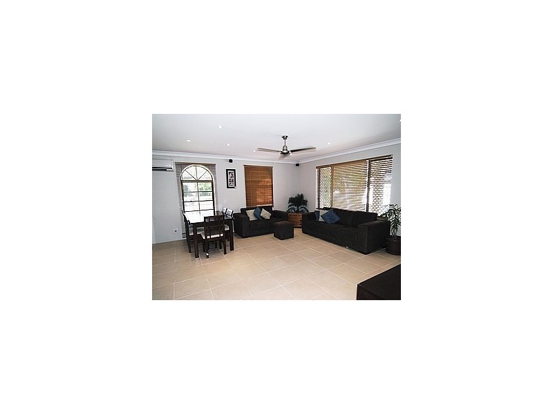1/145 Sunset Boulevarde, Tweed Heads West NSW 2485