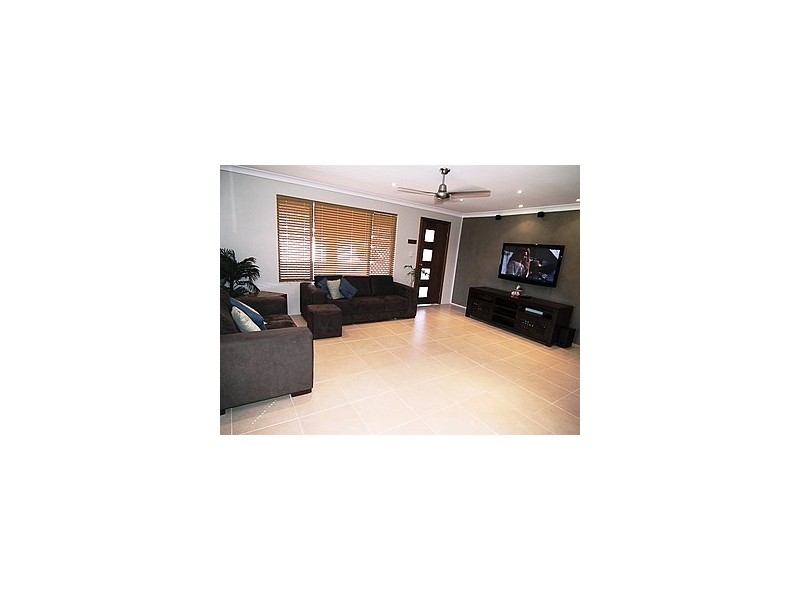 1/145 Sunset Boulevarde, Tweed Heads West NSW 2485