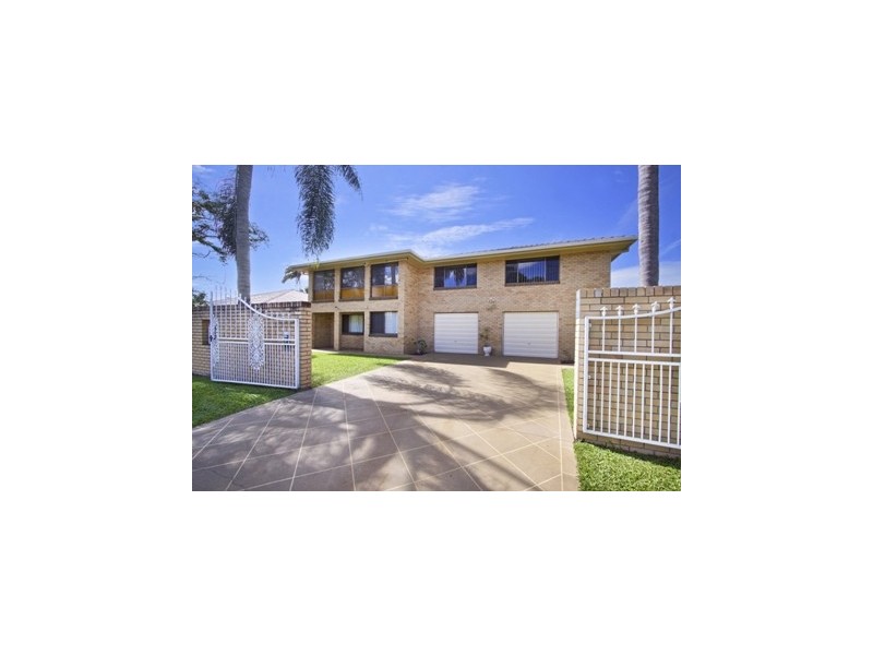 8 Headsail Court, Currumbin Waters QLD 4223