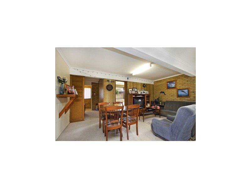 8 Headsail Court, Currumbin Waters QLD 4223