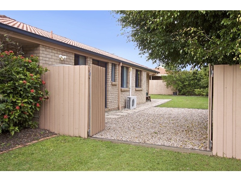 2 Medoc Place, Tweed Heads South NSW 2486
