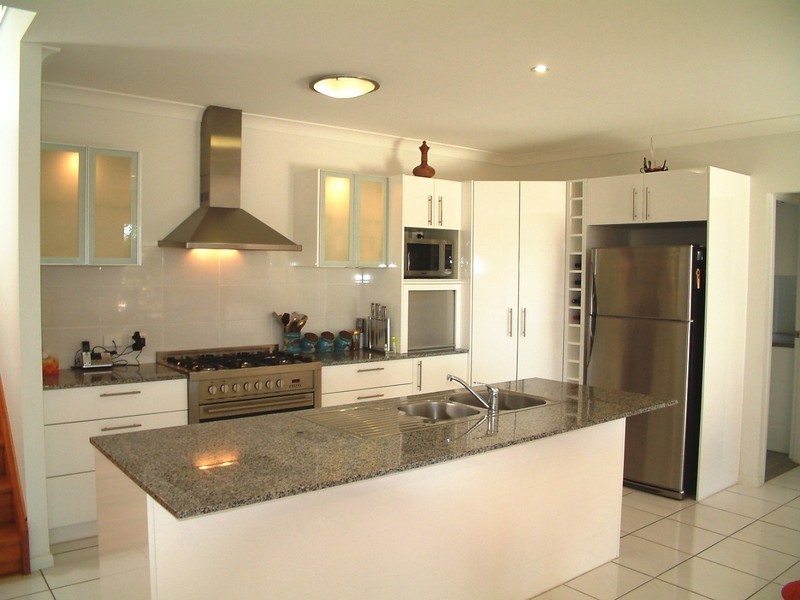 6 Westwood Street, Banora Point NSW 2486