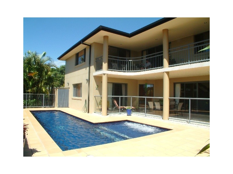 7 Comenara Crescent, Banora Point NSW 2486