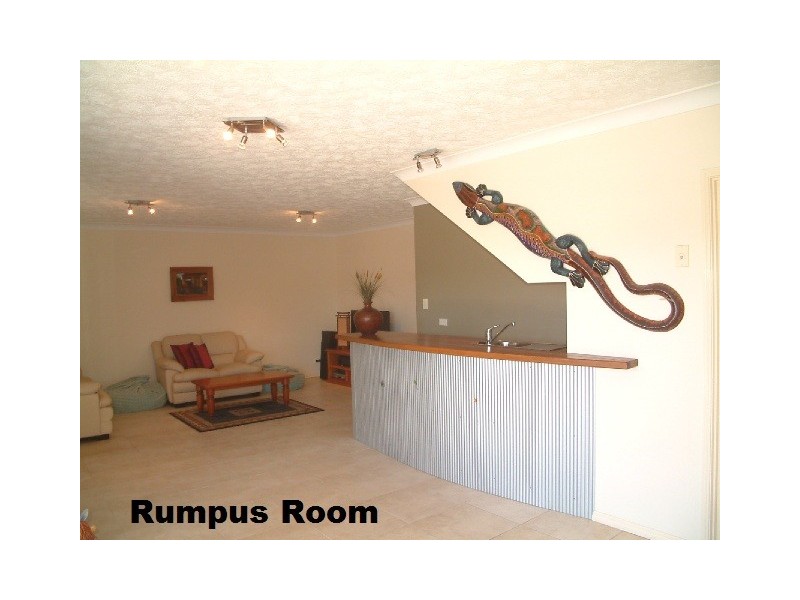 7 Comenara Crescent, Banora Point NSW 2486