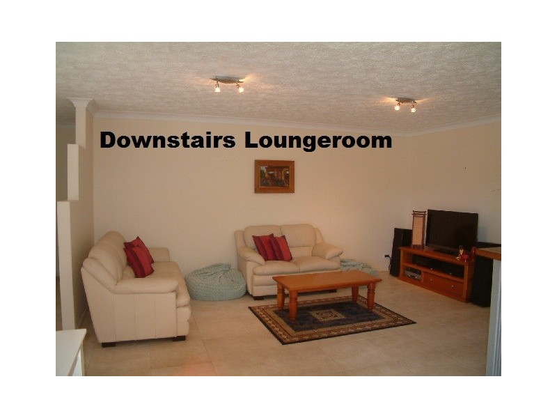 7 Comenara Crescent, Banora Point NSW 2486