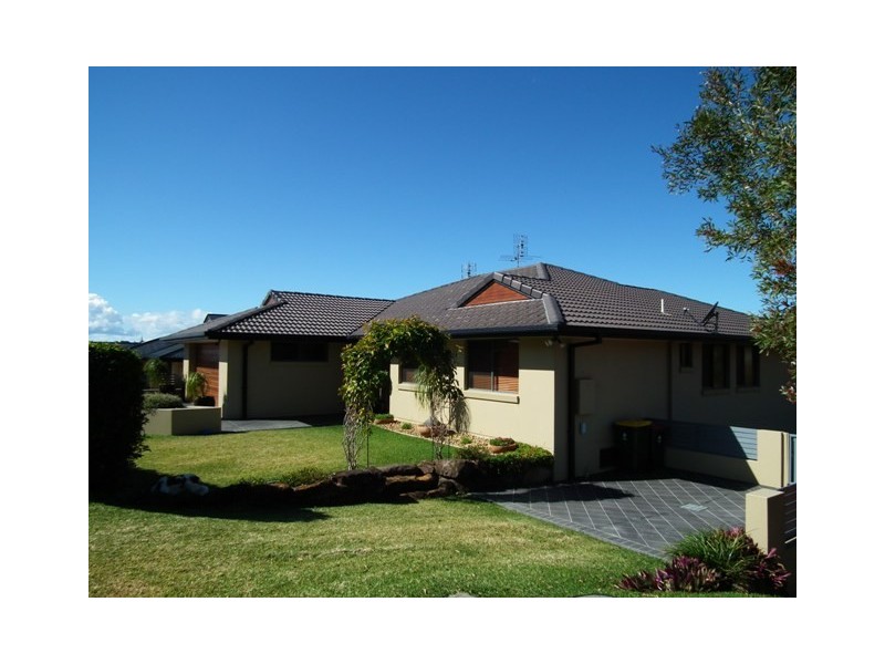 7 Comenara Crescent, Banora Point NSW 2486