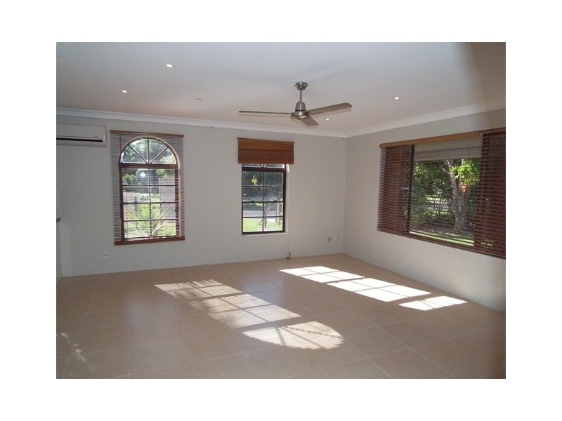 1/145 Sunset Boulevarde, Tweed Heads NSW 2485