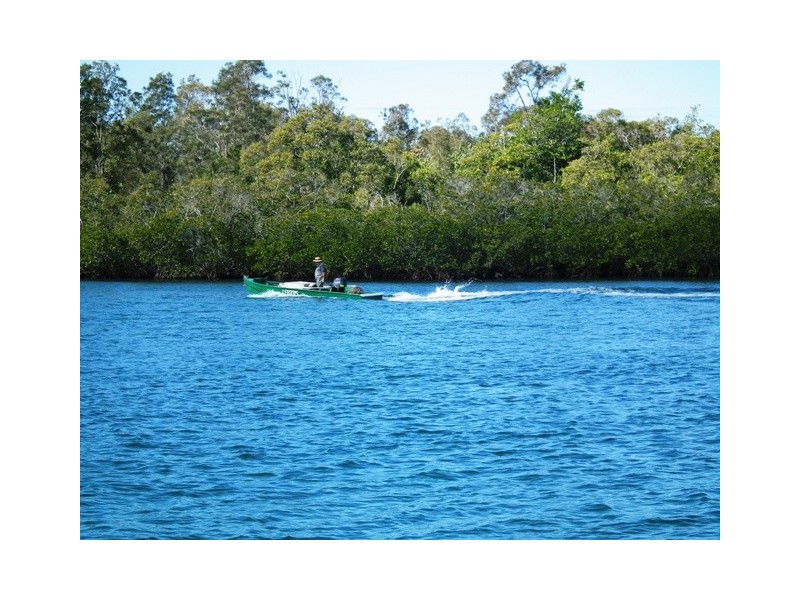 12 Red Bass Avenue, Tweed Heads West NSW 2485