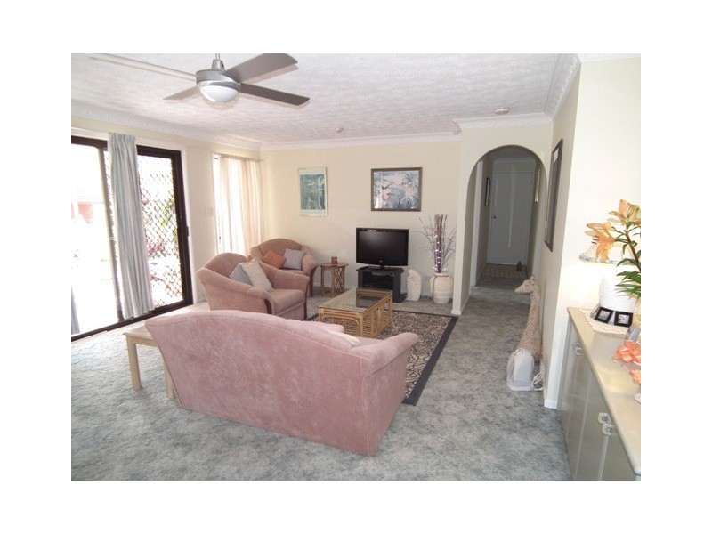 2/17 Toolona Avenue, Banora Point NSW 2486