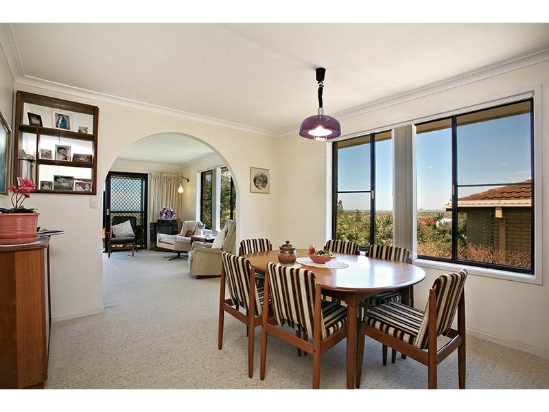5 Mibbin Parade, Banora Point NSW 2486