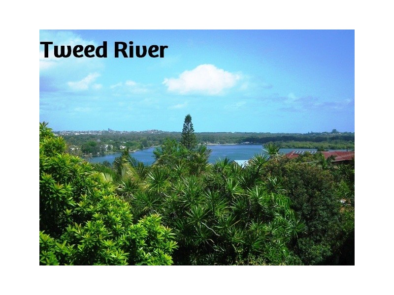 5 Mibbin Parade, Banora Point NSW 2486