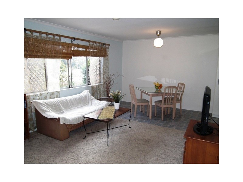 1/31-33 Coolangatta Rd, Coolangatta QLD 4225