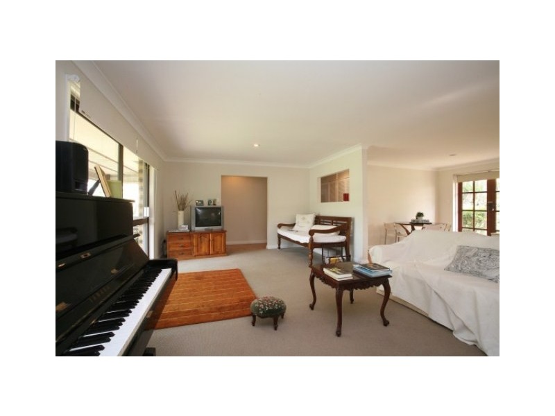 4 The Lakes Drive, Tweed Heads West NSW 2485