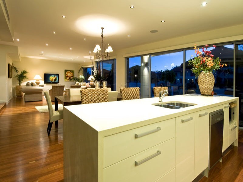 24 Norseman Court, Paradise Waters QLD 4217