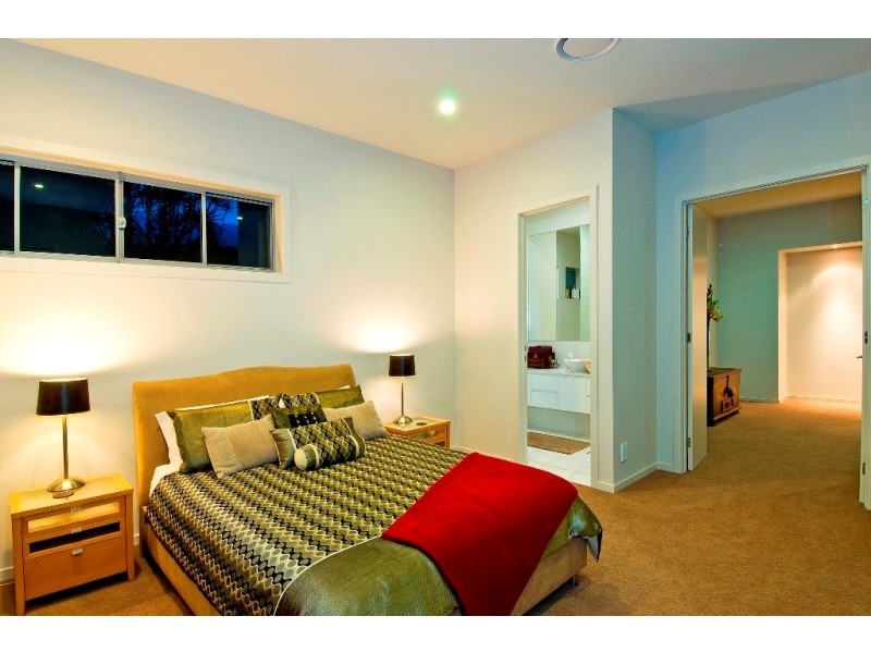 Paradise Waters QLD 4217