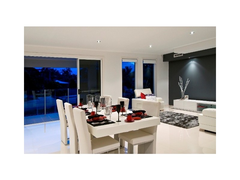 Broadbeach Waters QLD 4218